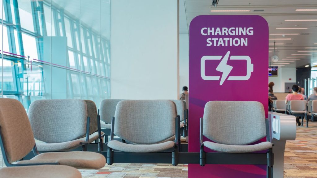 airport charging station for personal devices at airport gate