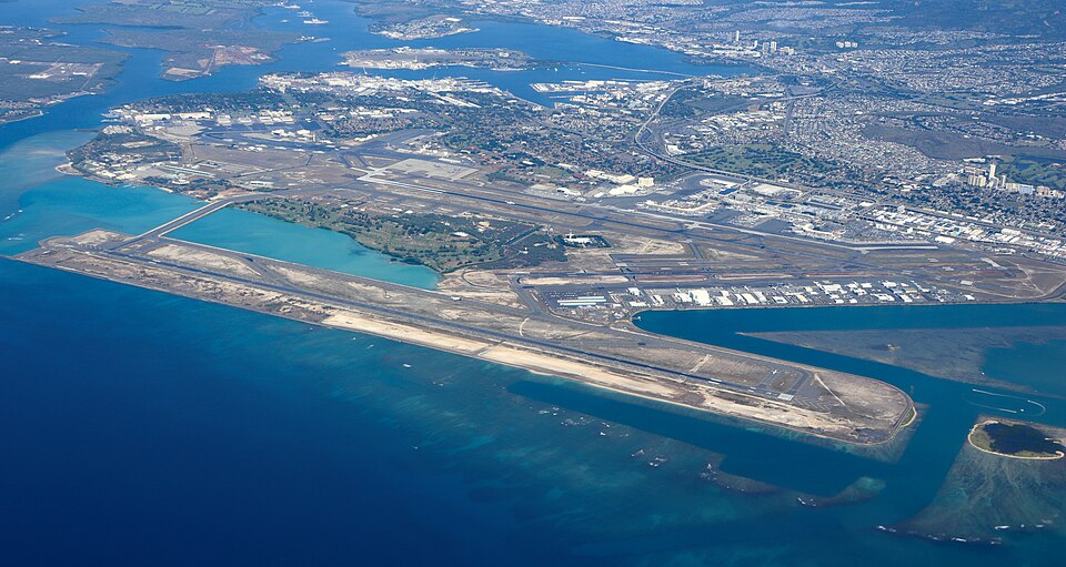 Honolulu Airport Layover Guide: Where to Sleep, Shower, or Relax at HNL