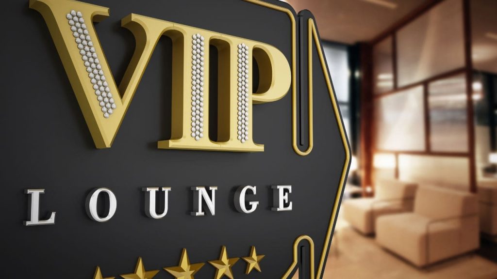 where to relax lax airport lounge: sign pointing in the direction of the vip lounge