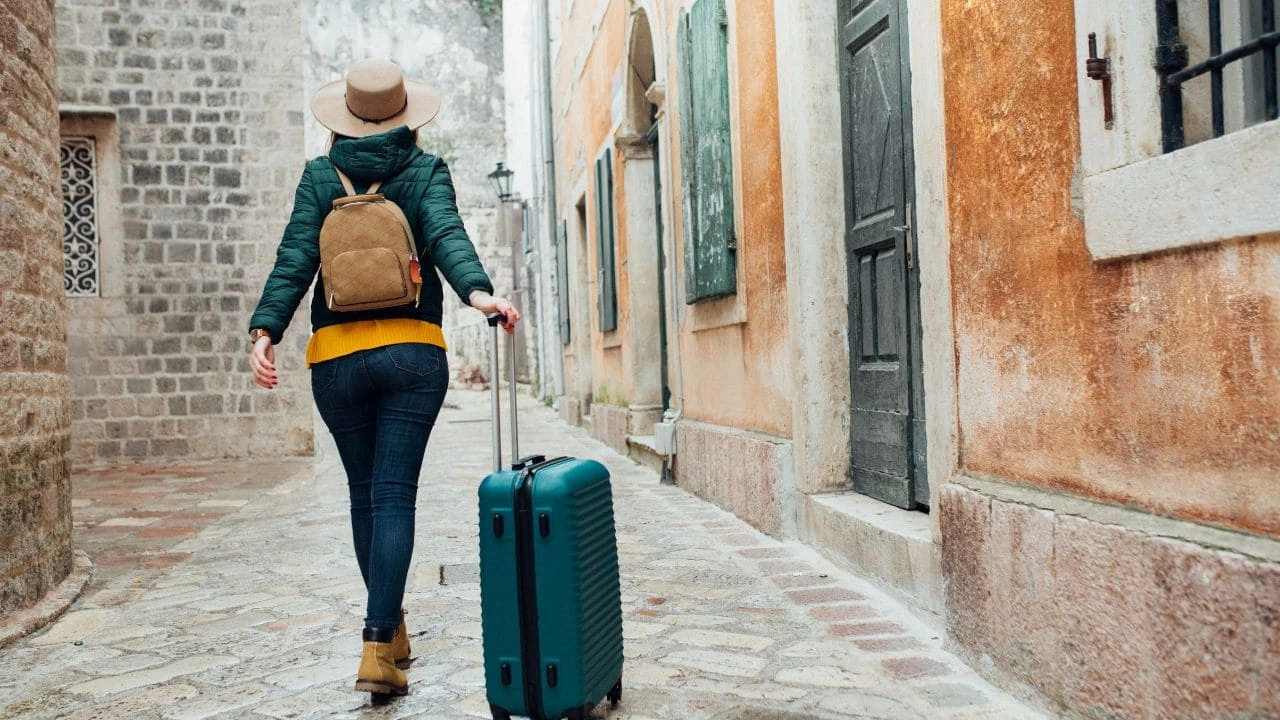 Traveling Internationally with HotelsByDay