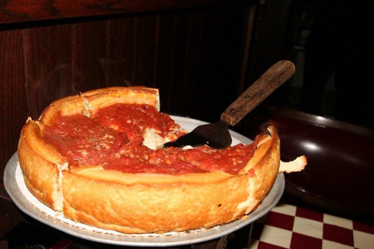A big-crusted, nimble-cheesed deep dish pizza, the definition of bliss. 